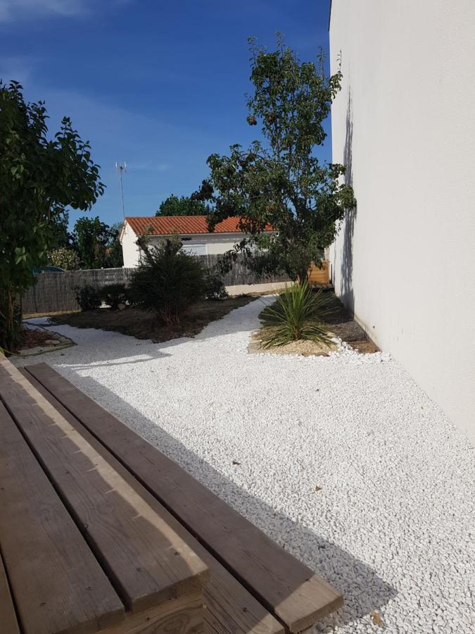 Charmante maison de vacances Saint-Gilles-Croix-de-Vie Exterior foto